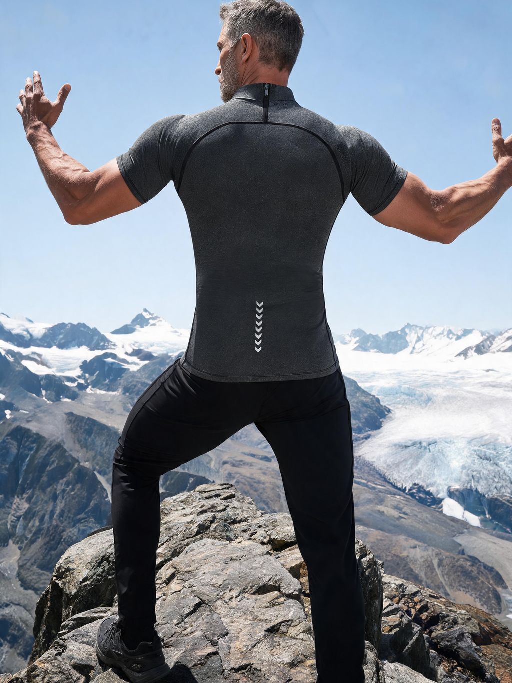 Men's Quick-Dry Short-Sleeve Performance Tee